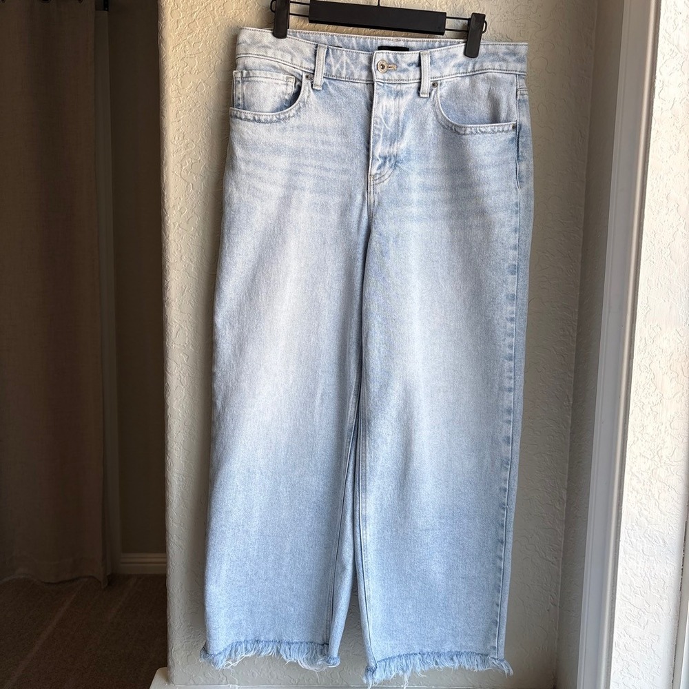 Talbots Wide Leg Crop Jean Women 8 Pants Light Blue Maui Wash Raw Hem High Rise